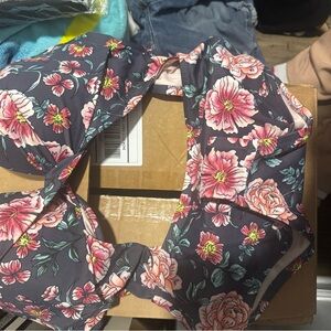 Chic Floral Bikini Top